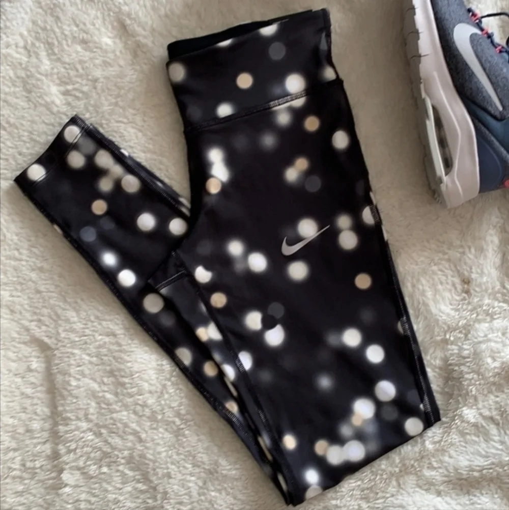 Nike Dri-Fit Black Polka Dot Lights Leggings Women's Small S Athletic Athleisure